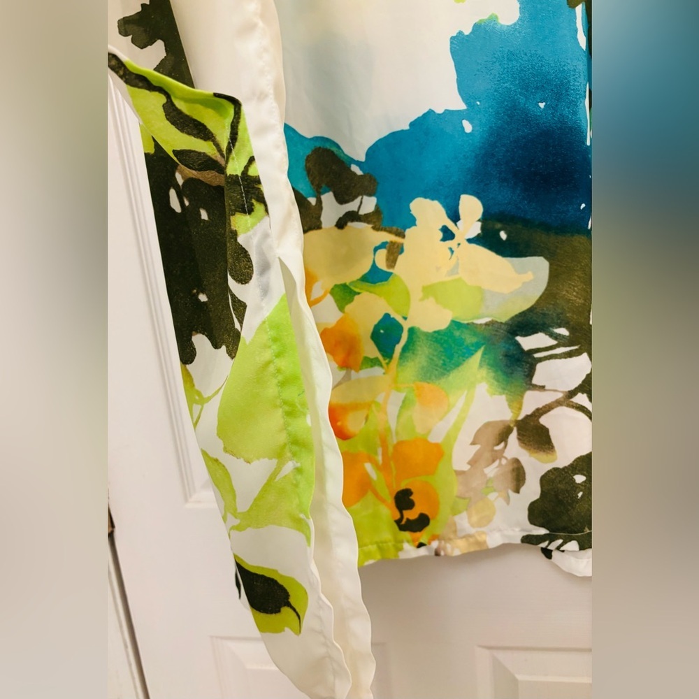 Chico's Lightweight Floral Spring Parade Poncho Top Kimono - Picture 6 of 9